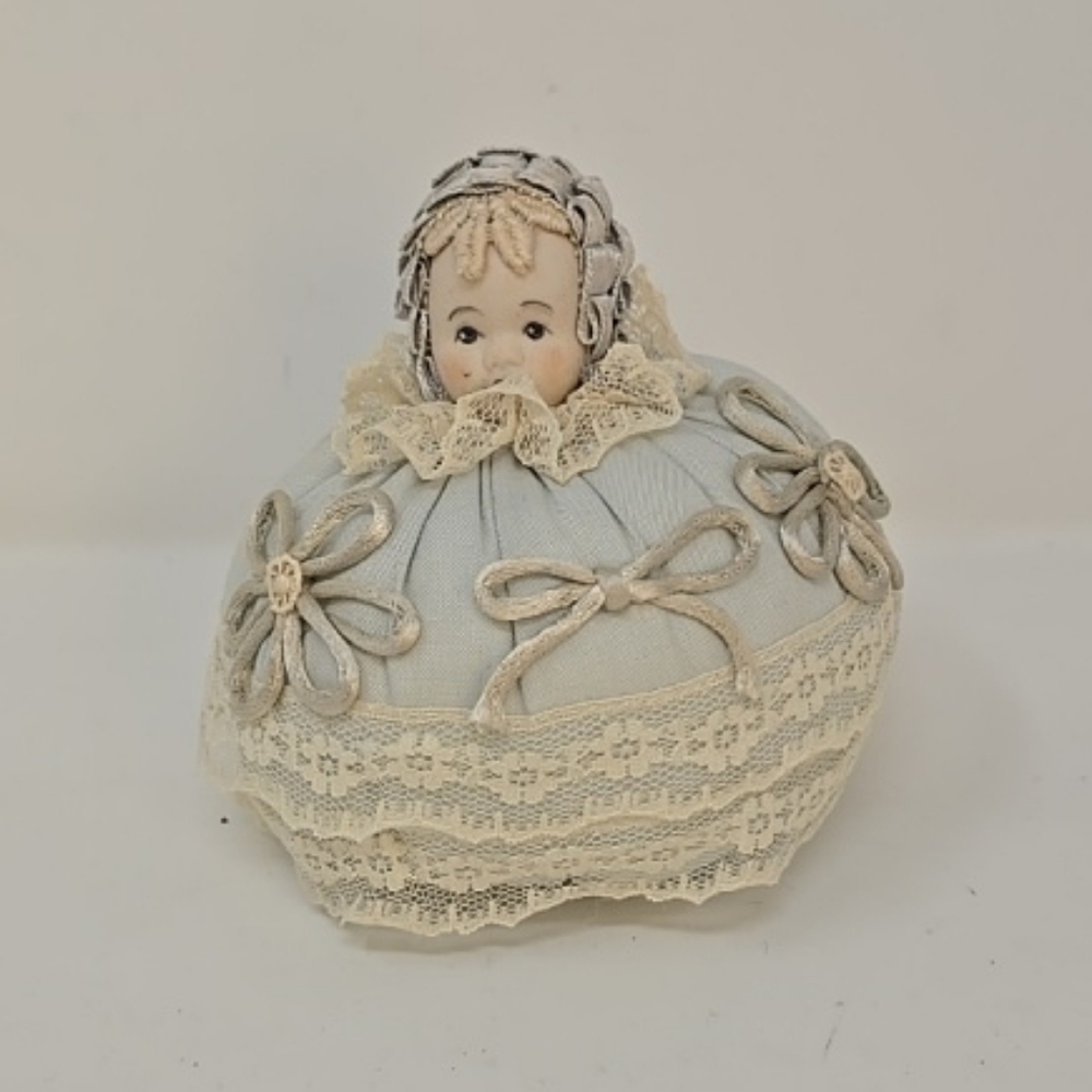 Vtg little girl antique half doll porcelain germany pincushion - Picture 4 of 8